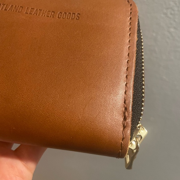 Portland Leather Small Zip Wallet in Honey - Picture 4 of 5